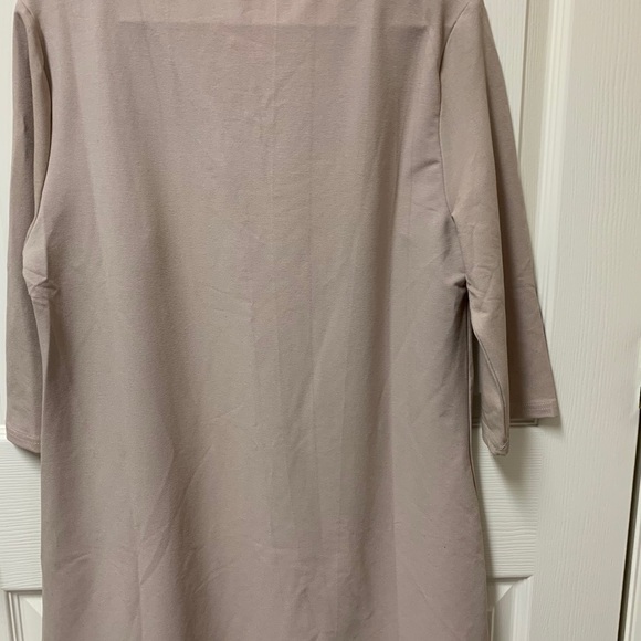 Victoria Leland Designs Cross V-neck Tunic Top Med - Picture 2 of 3